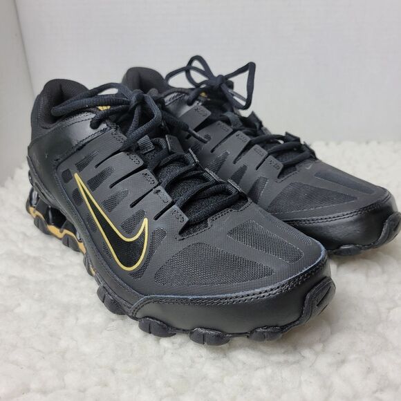 Nike Reax 8 TR Mens Size 9.5 Cross Training Sneaker Black Gold Low Top Shoes - Picture 1 of 11